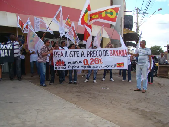 Mobilização da categoria comerciária por valorização e negociação digna.