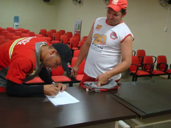 Registro de atividade interna com trabalhadores.