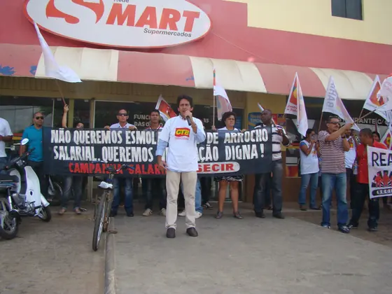Mobilização da categoria comerciária por valorização e negociação digna.