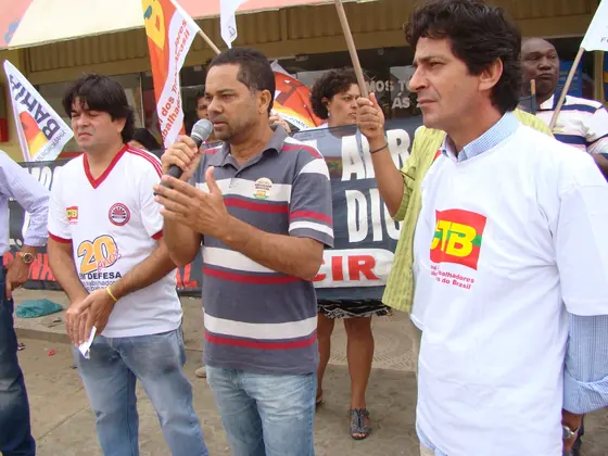 Mobilização da categoria comerciária por valorização e negociação digna.