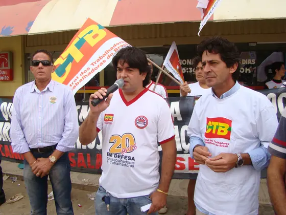 Mobilização da categoria comerciária por valorização e negociação digna.