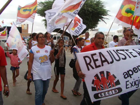 Mobilização da categoria comerciária por valorização e negociação digna.