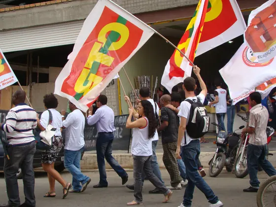 Mobilização da categoria comerciária por valorização e negociação digna.