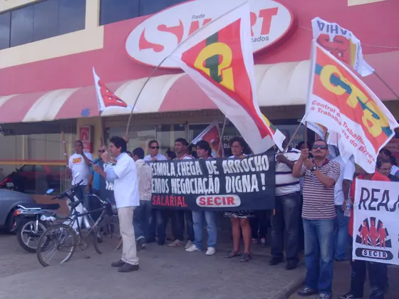 Ação pública do SECIR em defesa dos direitos da categoria comerciária.